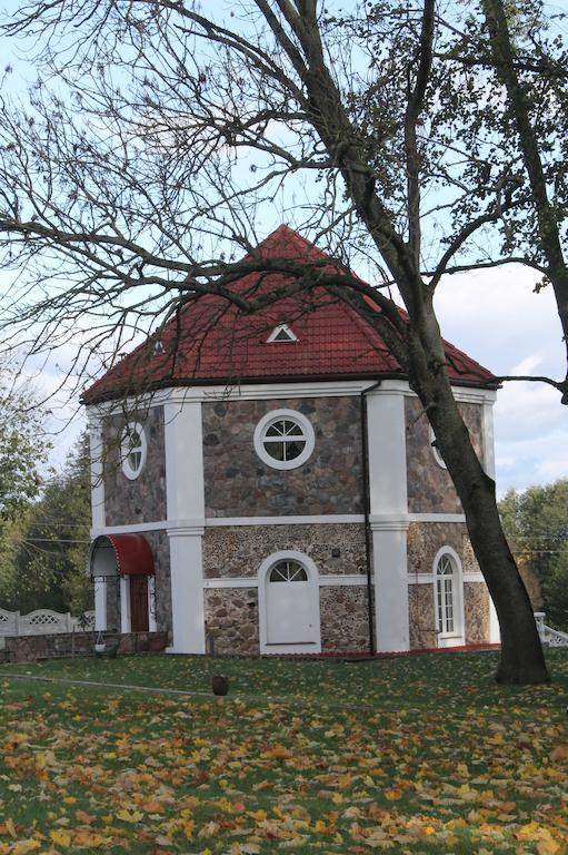 Karalinski Falvarok Tyzengauza Hotel Korolino  Exterior photo