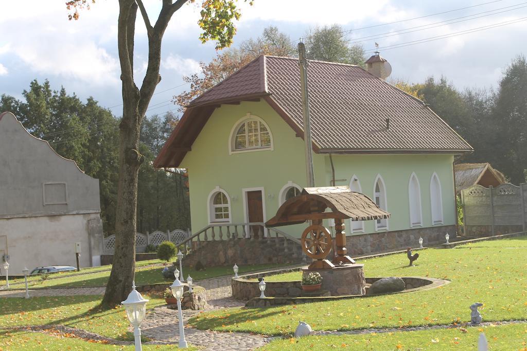 Karalinski Falvarok Tyzengauza Hotel Korolino  Exterior photo