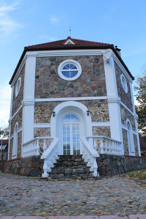 Karalinski Falvarok Tyzengauza Hotel Korolino  Exterior photo